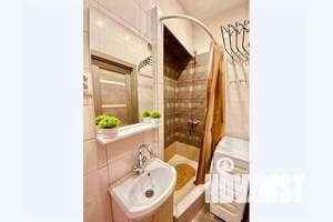 1-к квартира, посуточно, 28м2, 1/2 этаж