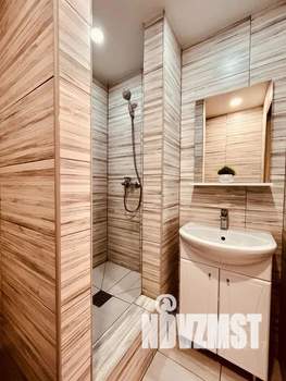 1-к квартира, посуточно, 35м2, 4/9 этаж