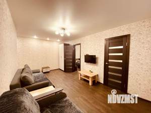 2-к квартира, посуточно, 50м2, 1/1 этаж