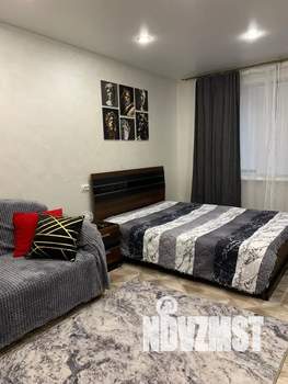 1-к квартира, посуточно, 42м2, 3/9 этаж
