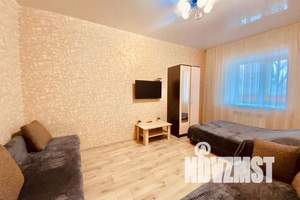 1-к квартира, посуточно, 42м2, 1/10 этаж