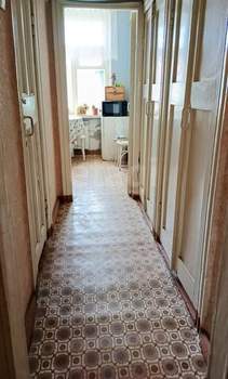 2-к квартира, вторичка, 42м2, 1/4 этаж