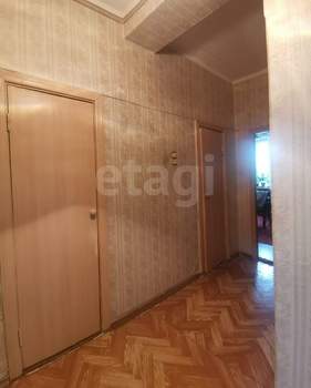 3-к квартира, вторичка, 100м2, 3/5 этаж