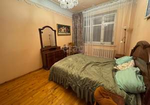 4-к квартира, вторичка, 102м2, 2/5 этаж