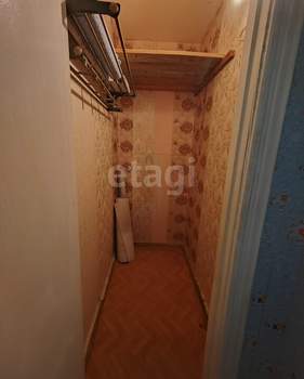 3-к квартира, вторичка, 65м2, 1/10 этаж