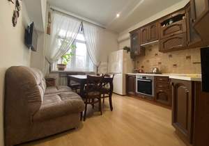 3-к квартира, вторичка, 77м2, 2/4 этаж