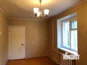 2-к квартира, вторичка, 42м2, 3/5 этаж