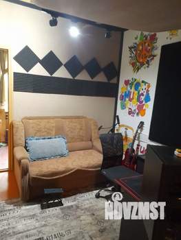 3-к квартира, вторичка, 60м2, 1/1 этаж