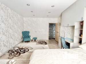 3-к квартира, вторичка, 93м2, 1/9 этаж