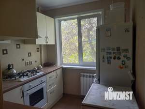 4-к квартира, вторичка, 60м2, 3/5 этаж