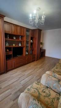 2-к квартира, вторичка, 52м2, 1/5 этаж