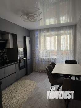2-к квартира, вторичка, 63м2, 1/14 этаж