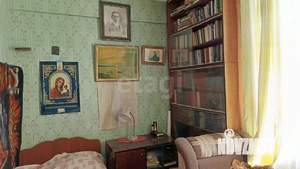 2-к квартира, вторичка, 42м2, 1/4 этаж