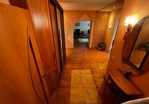 3-к квартира, вторичка, 96м2, 1/5 этаж
