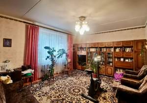 3-к квартира, вторичка, 100м2, 3/5 этаж