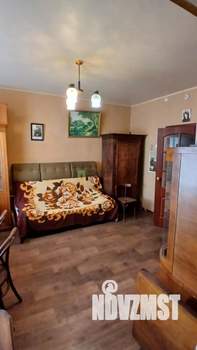 2-к квартира, вторичка, 38м2, 1/4 этаж