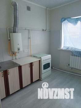 3-к квартира, вторичка, 58м2, 1/2 этаж