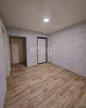 3-к квартира, вторичка, 65м2, 1/10 этаж