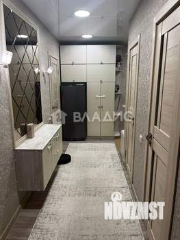 2-к квартира, вторичка, 62м2, 1/17 этаж