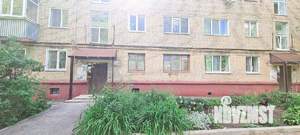2-к квартира, вторичка, 43м2, 1/4 этаж