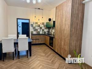 2-к квартира, вторичка, 87м2, 1/3 этаж
