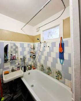 3-к квартира, вторичка, 62м2, 4/5 этаж