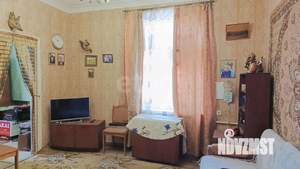 2-к квартира, вторичка, 42м2, 1/4 этаж