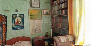 2-к квартира, вторичка, 42м2, 1/4 этаж