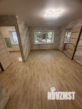 2-к квартира, вторичка, 46м2, 1/4 этаж