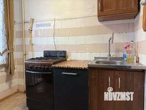 2-к квартира, вторичка, 47м2, 3/5 этаж