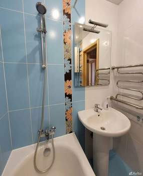 3-к квартира, вторичка, 64м2, 10/10 этаж