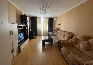 2-к квартира, вторичка, 61м2, 1/10 этаж