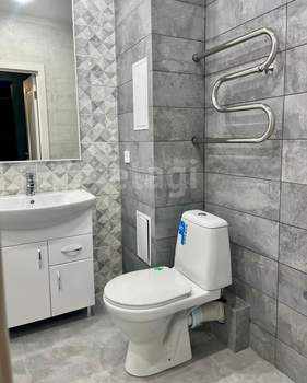 1-к квартира, вторичка, 42м2, 10/12 этаж