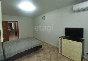 3-к квартира, вторичка, 63м2, 1/5 этаж