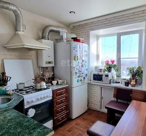 3-к квартира, вторичка, 55м2, 4/4 этаж